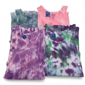 Gildan Vibrant Tie-Dye Tank Tops Set of 4 Size Medium